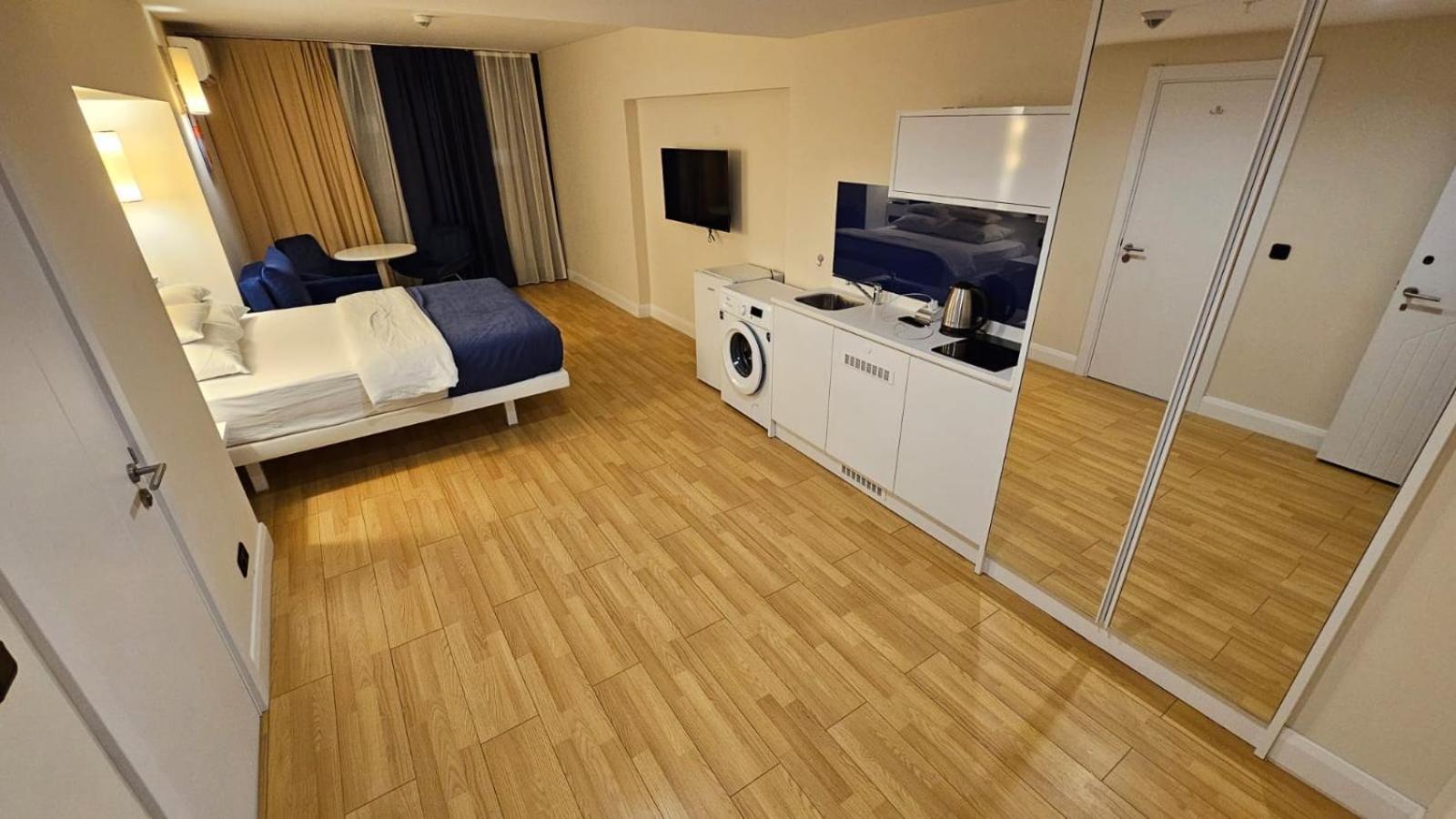 Orbi City Block A Floor 10 Room 40 Батуми Экстерьер фото